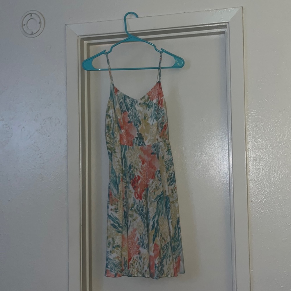 beautiful, multi-colored summer dress in size extra small from old navy